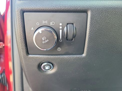 Used 2021 Jeep Grand Cherokee Limited image 23