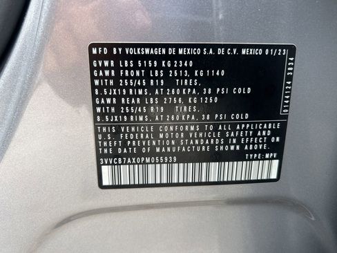 Used 2023 Volkswagen Tiguan SE R-Line FWD image 46