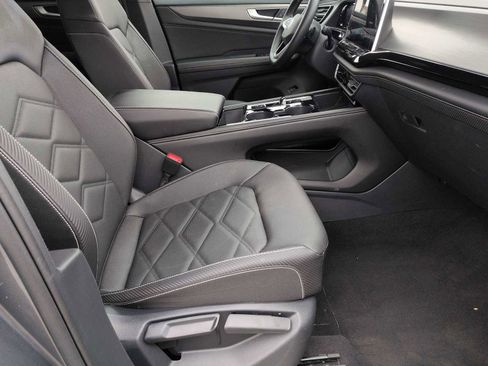 Used 2025 Volkswagen Atlas Cross Sport SE AWD/4WD image 21