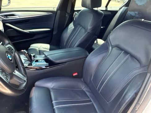 Used 2019 BMW 540i w/ M Sport Package RWD image 11