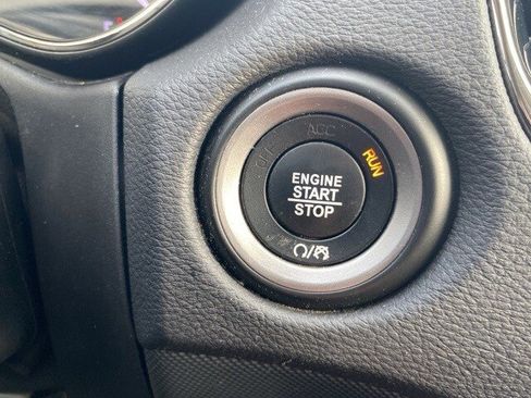 Used 2018 Dodge Durango GT image 27