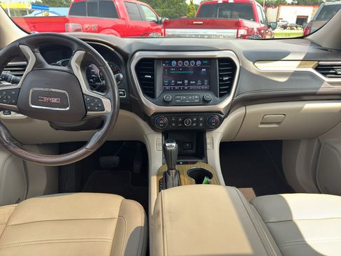 Used 2017 GMC Acadia Denali w/ Technology Package AWD/4WD image 17
