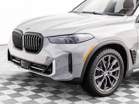 Certified 2025 BMW X5 xDrive40i w/ Parking Assistance Package image 36