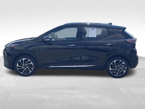 Used 2022 Chevrolet Bolt EUV Premier w/ Sun & Sound Package image 7