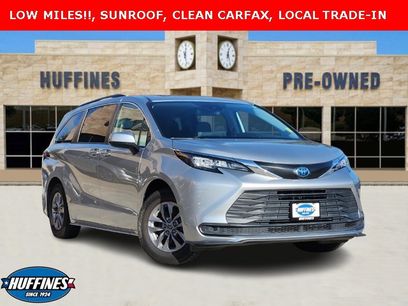 Used 2022 Toyota Sienna LE