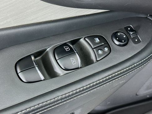 Used 2017 Nissan Murano Platinum w/ Platinum Technology Package image 15