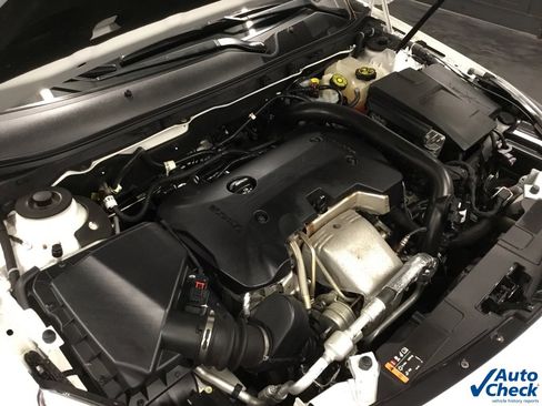 Used 2016 Buick Regal image 40