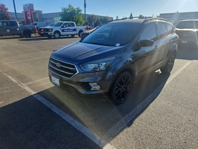 Used 2017 Ford Escape SE w/ Equipment Group 201A
