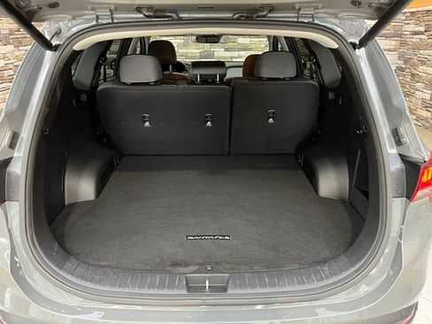 Used 2023 Hyundai Santa Fe SEL AWD/4WD image 44