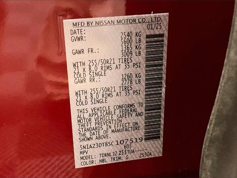 Certified 2025 Nissan Murano Platinum w/ Cargo Package image 30