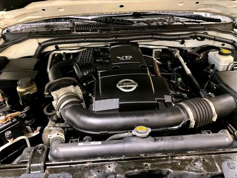 Used 2018 Nissan Frontier PRO-4X image 29