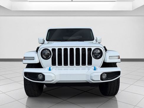 Used 2021 Jeep Wrangler Unlimited Sahara AWD/4WD image 8