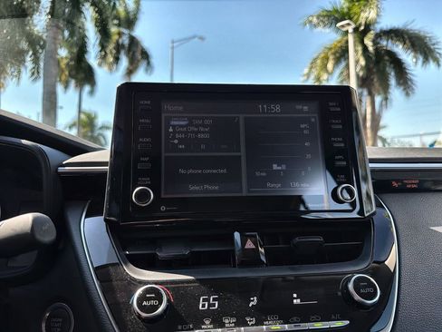 Used 2022 Toyota Corolla LE w/ LE Convenience Package image 26