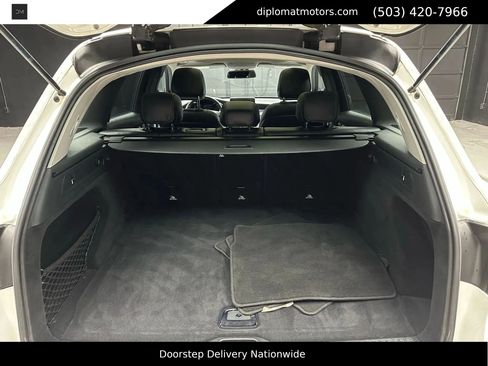 Used 2017 Mercedes-Benz GLC 300 4MATIC image 35