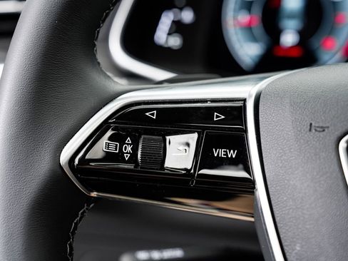 Certified 2025 Audi A6 Premium Plus w/ Premium Plus Package AWD/4WD image 19