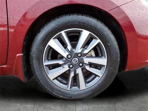 Used 2021 Nissan Versa SV image 9