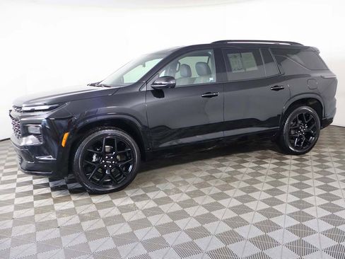 Used 2024 Chevrolet Traverse RS w/ LPO, Floor Liner Package AWD/4WD image 22