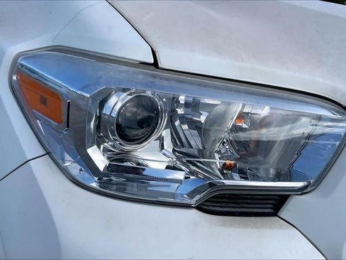 Used 2023 Toyota Tacoma SR AWD/4WD image 27