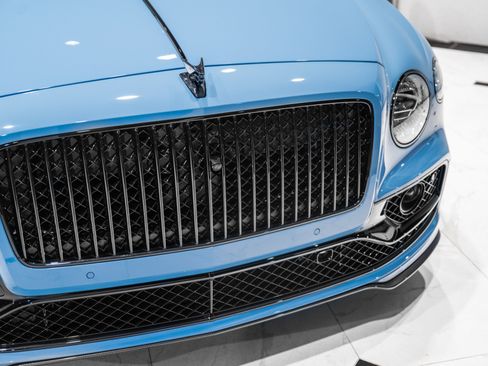 New 2024 Bentley Flying Spur V8 AWD/4WD image 12
