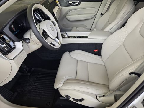 New 2026 Volvo XC60 B5 Ultra w/ Protection Package Premier image 15