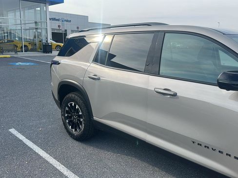 New 2026 Chevrolet Traverse Z71 w/ Driver Confidence Package image 26