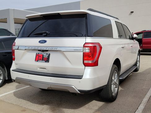 Used 2018 Ford Expedition Max XLT w/ Equipment Group 202A image 3
