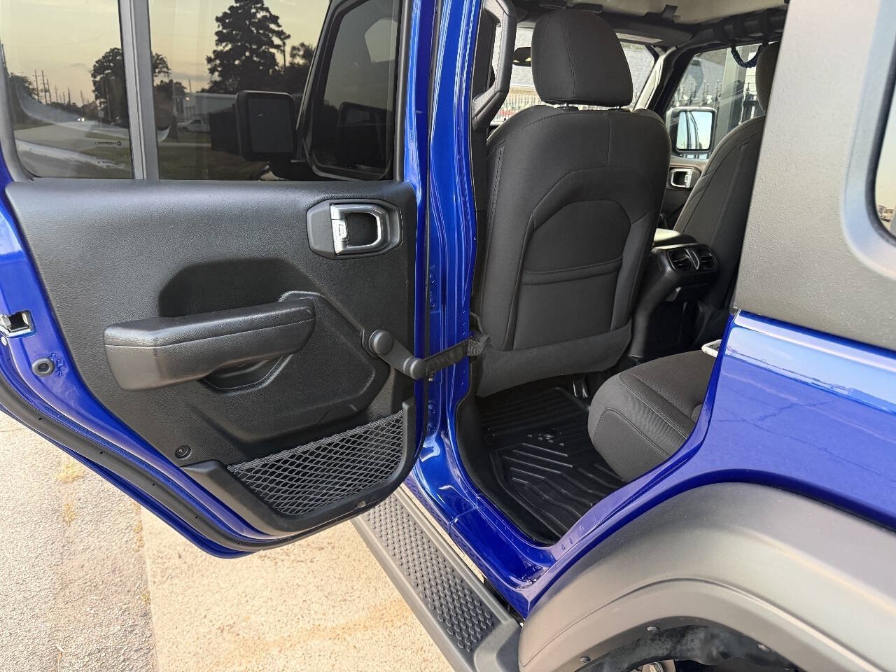 Used 2020 Jeep Wrangler Unlimited Sport AWD/4WD image 14