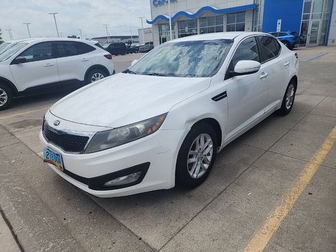 Used 2013 Kia Optima LX w/ Convenience Pkg FWD image 3