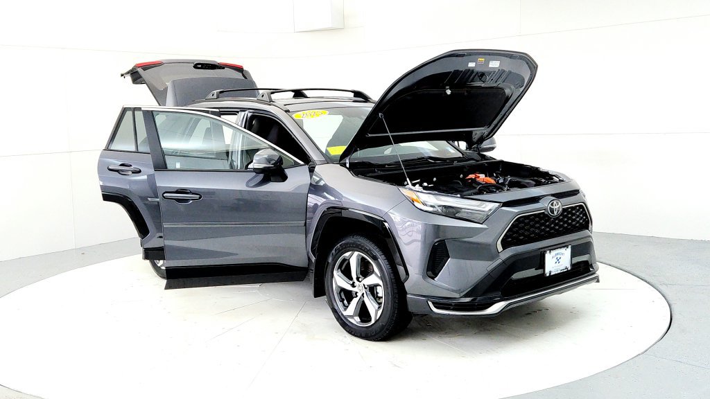 Certified 2025 Toyota RAV4 SE w/ Weather & Moonroof Package AWD/4WD image 12