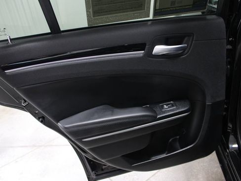 Used 2023 Chrysler 300 Touring AWD/4WD image 21