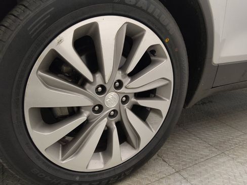 Used 2020 Buick Encore Preferred w/ Safety Package FWD image 31