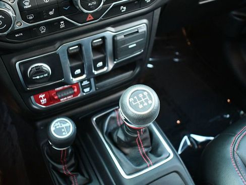 Used 2022 Jeep Wrangler Rubicon w/ Steel Bumper Group image 54