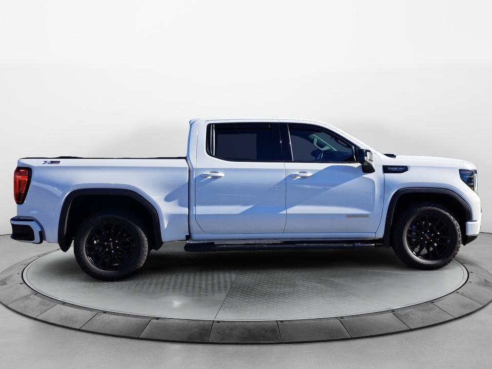 Used 2024 GMC Sierra 1500 Elevation w/ Elevation Premium Package AWD/4WD image 7