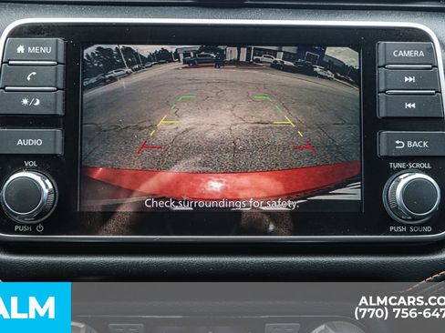 Used 2020 Nissan Versa SR w/ Convenience Package image 38