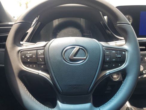 Used 2023 Lexus ES 350 w/ Accessory Package (Z2) FWD image 19