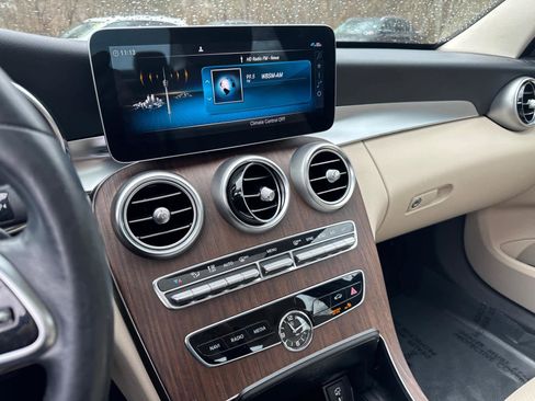 Used 2020 Mercedes-Benz C 300 4MATIC Sedan image 24