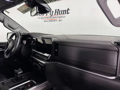 Used 2025 Chevrolet Silverado 1500 LTZ w/ Z71 Off-Road Package AWD/4WD image 29