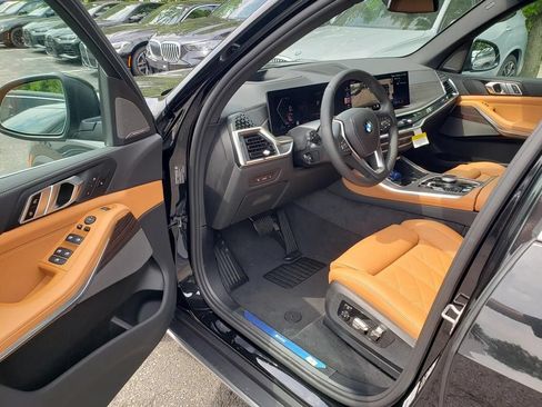 New 2026 BMW X5 xDrive40i w/ Climate Comfort Package AWD/4WD image 6