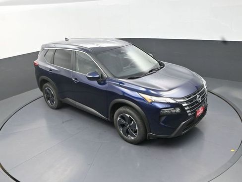 Used 2024 Nissan Rogue SV AWD/4WD image 24