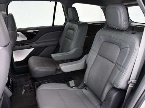 Used 2020 Lincoln Aviator Reserve w/ Equipment Group 202A image 21