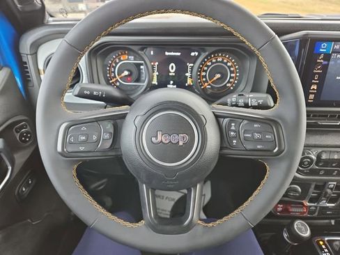 Used 2024 Jeep Wrangler Willys image 16
