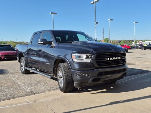 Used 2019 RAM 1500 Laramie AWD/4WD image 1
