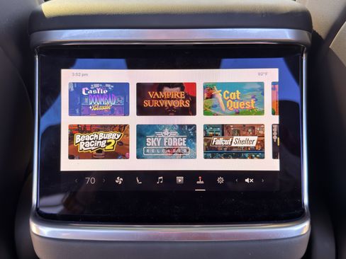 Used 2022 Tesla Model X Plaid image 46