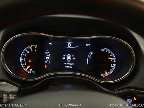 Used 2017 Jeep Grand Cherokee Trailhawk w/ Trailhawk Luxury Group image 29