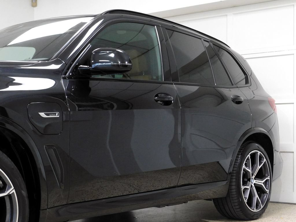 Used 2023 BMW X5 xDrive45e AWD/4WD image 13