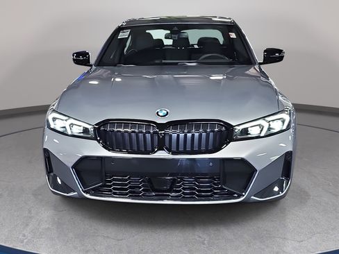 New 2026 BMW 330i Sedan w/ M Sport Package image 2