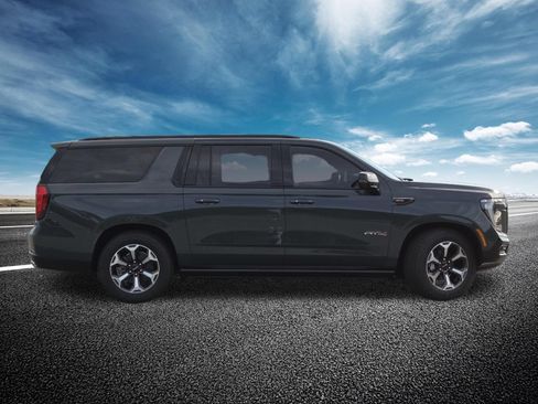 New 2026 GMC Yukon XL AT4 Ultimate w/ LPO, Floor Liner Package AWD/4WD image 24