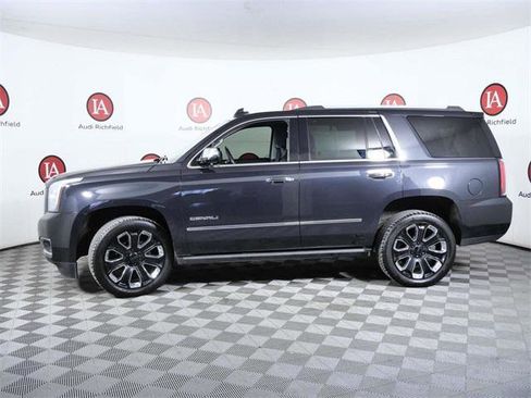 Used 2020 GMC Yukon Denali w/ Denali Ultimate Black Edition image 5