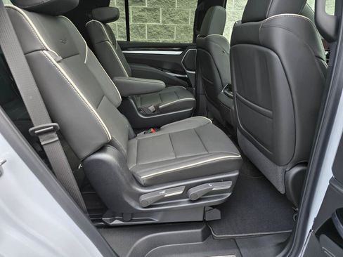 New 2026 Cadillac Escalade Luxury AWD/4WD image 23