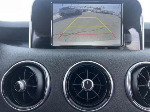 Used 2018 Kia Stinger image 11